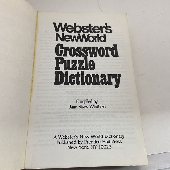 Webster's New World Crossword Puzzle Dictionary Paperback - Picture 3 of 5